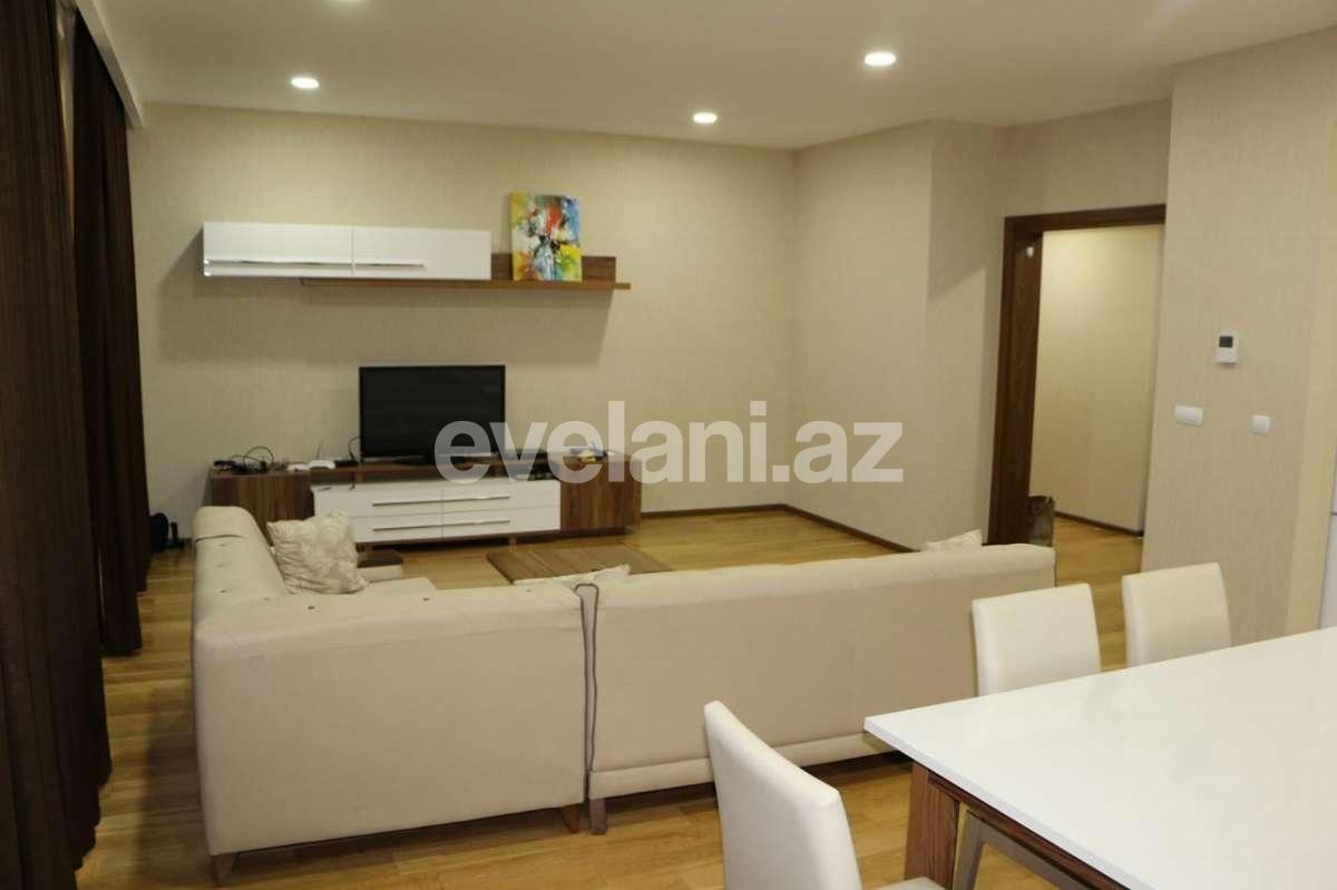 Kirayə verilir, yeni tikili, 3 otaqlı, 130 m², 28 may m.