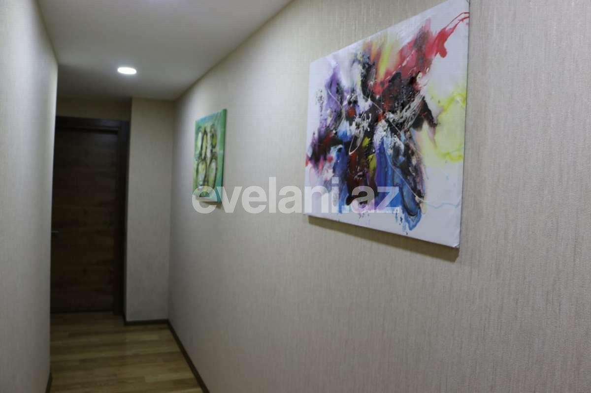 Kirayə verilir, yeni tikili, 3 otaqlı, 130 m², 28 may m.