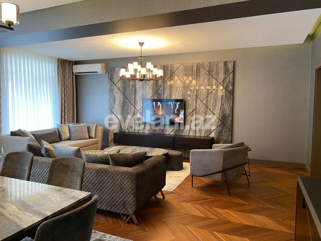 Satılır, yeni tikili, 4 otaqlı, 255 m², Elmlər Akademiyası m.