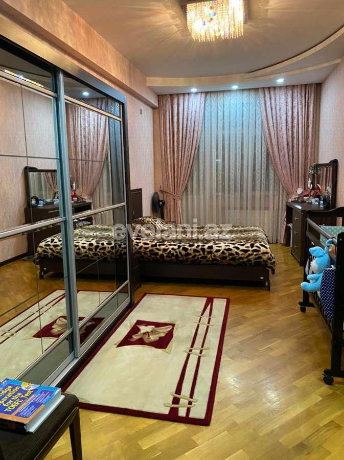 Satılır, yeni tikili, 3 otaqlı, 120 m², İnşaatçılar m.