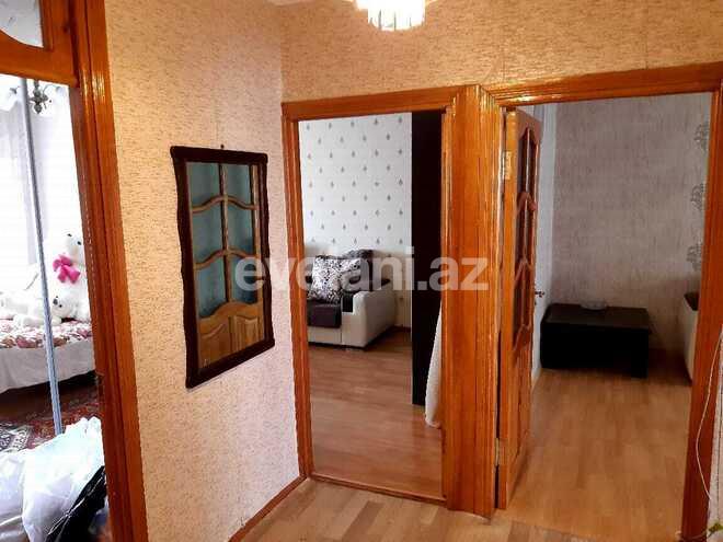 Satılır, köhnə tikili, 3 otaqlı, 70 m², Bakıxanov q.