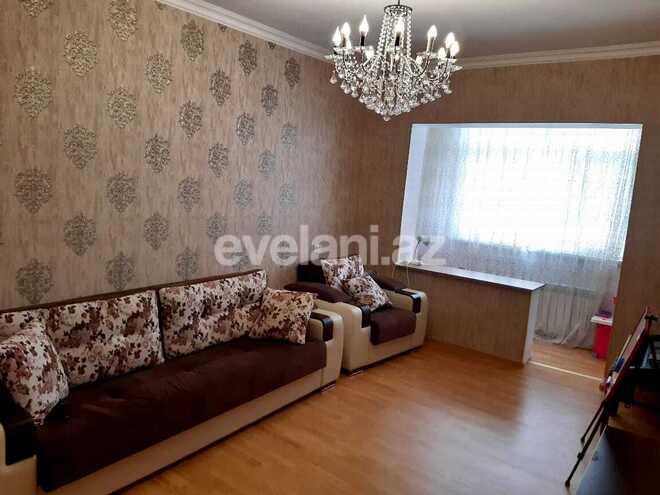 Satılır, köhnə tikili, 3 otaqlı, 70 m², Bakıxanov q.