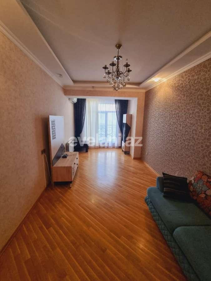 Сдаётся, новостройка, 2-комнаты, 88 m², 8-й микрорайон p.