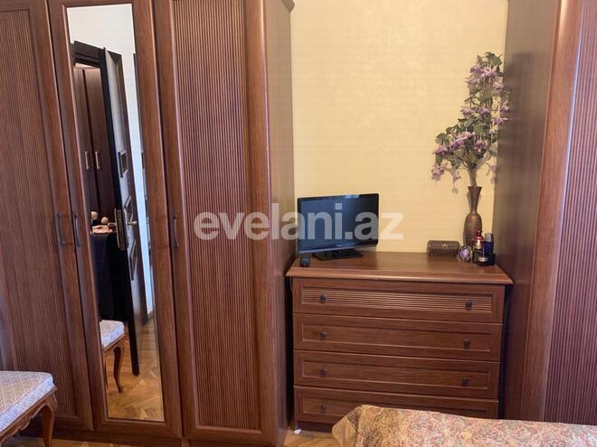 Sale, old building, 3 room, 95 m², Yeni Guneshli d.