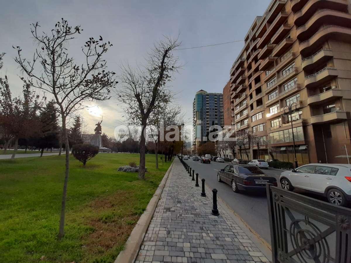 Сдаётся, новостройка, 3-комнаты, 150 m², Гянджлик m.