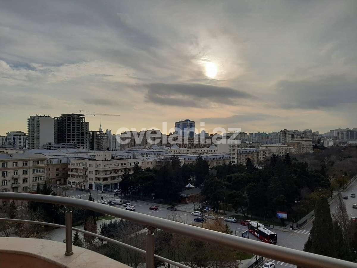 Сдаётся, новостройка, 3-комнаты, 150 m², Гянджлик m.