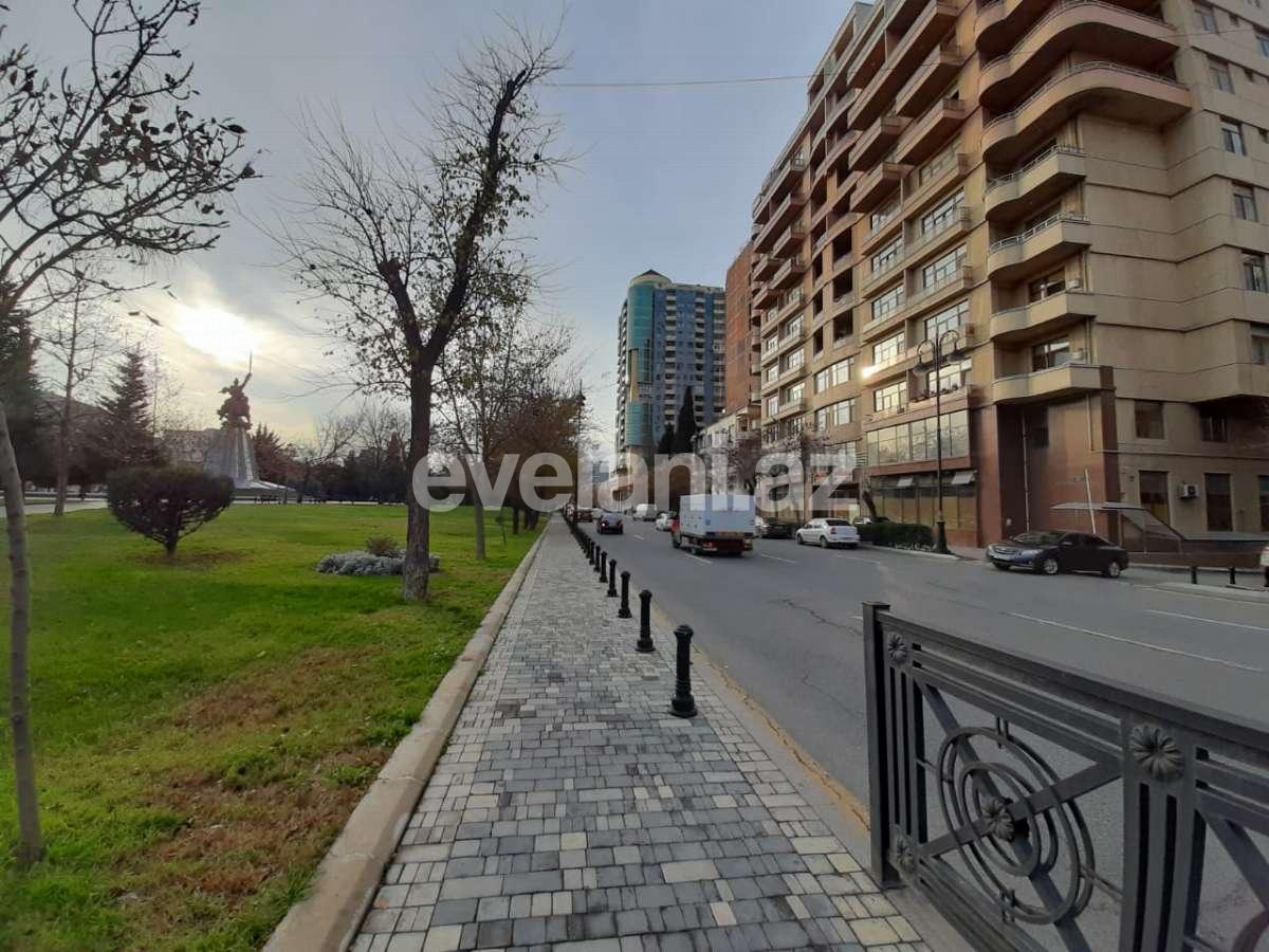 Сдаётся, новостройка, 3-комнаты, 150 m², Гянджлик m.