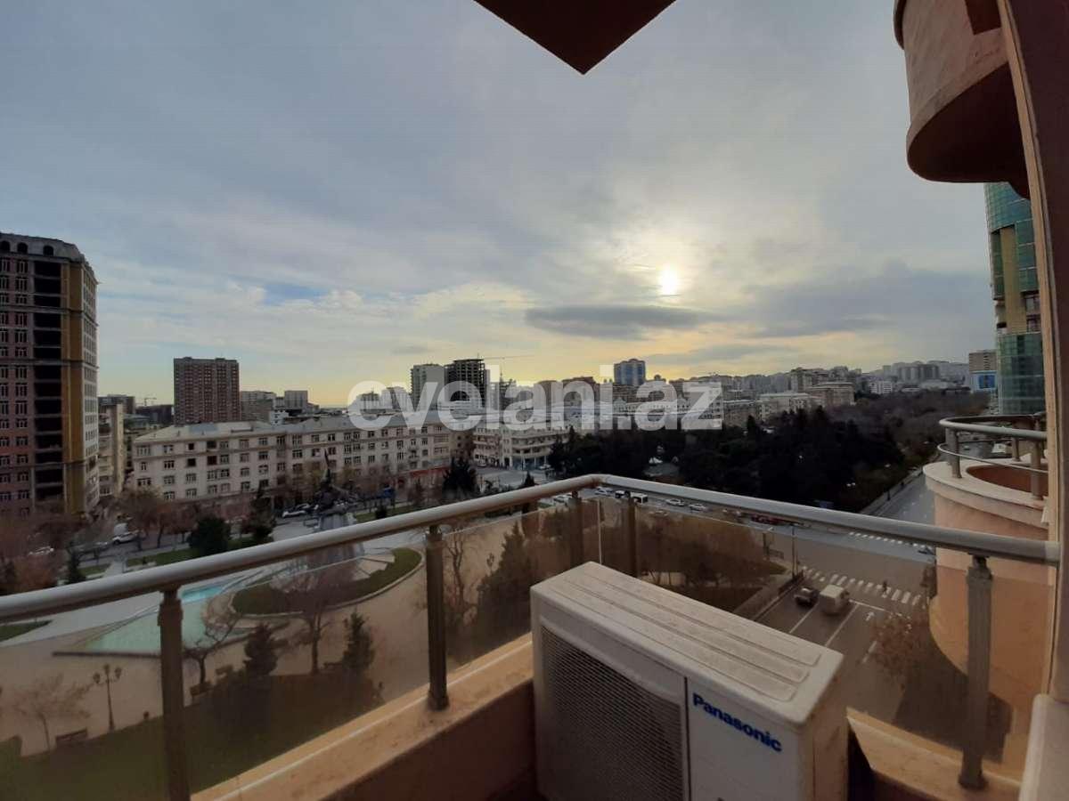 Сдаётся, новостройка, 3-комнаты, 150 m², Гянджлик m.