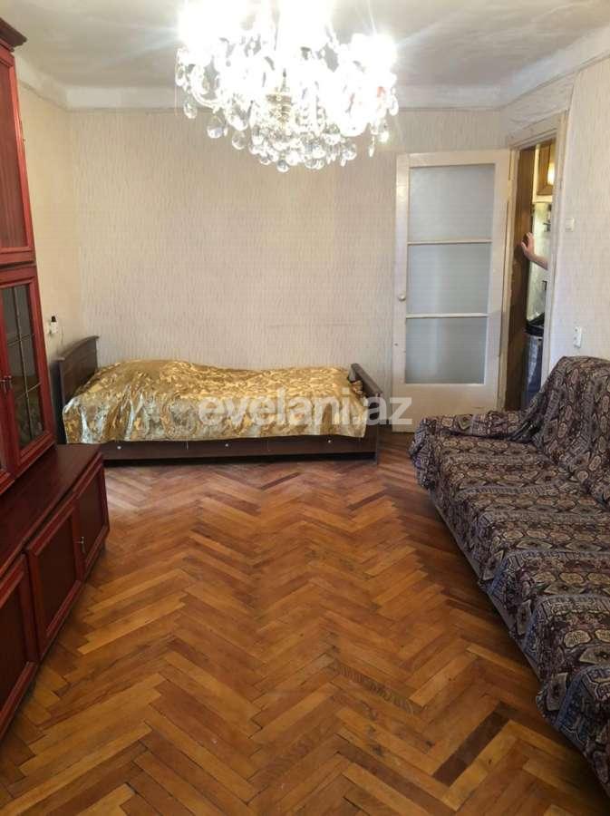 Kirayə verilir, köhnə tikili, 2 otaqlı, 50 m², Elmlər Akademiyası m.