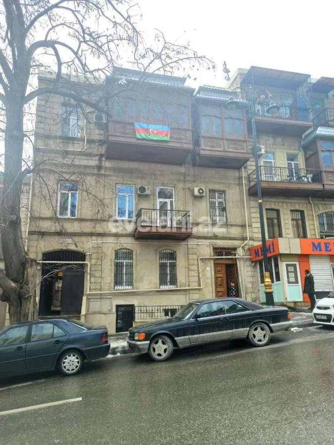 Satılır, köhnə tikili, 3 otaqlı, 86 m², İçəri Şəhər m.