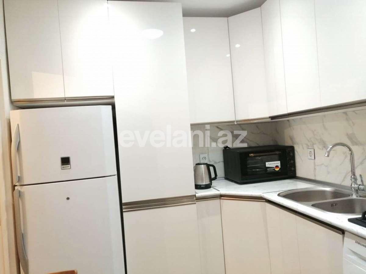 Satılır, köhnə tikili, 2 otaqlı, 60 m², Gənclik m.