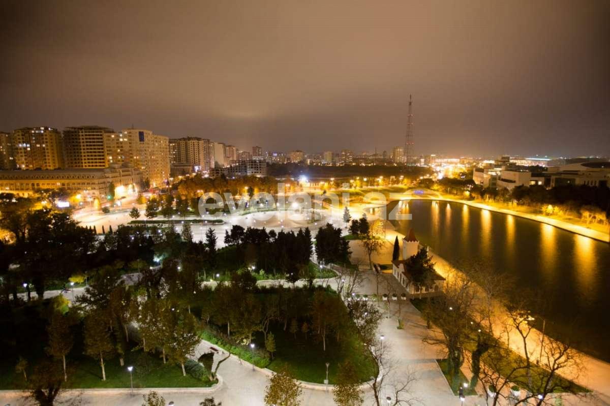 Satılır, yeni tikili, 3 otaqlı, 180 m², Gənclik m.