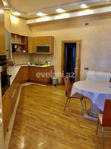 Satılır, yeni tikili, 3 otaqlı, 180 m², Gənclik m.