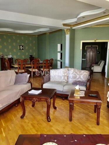 Satılır, yeni tikili, 3 otaqlı, 180 m², Gənclik m.