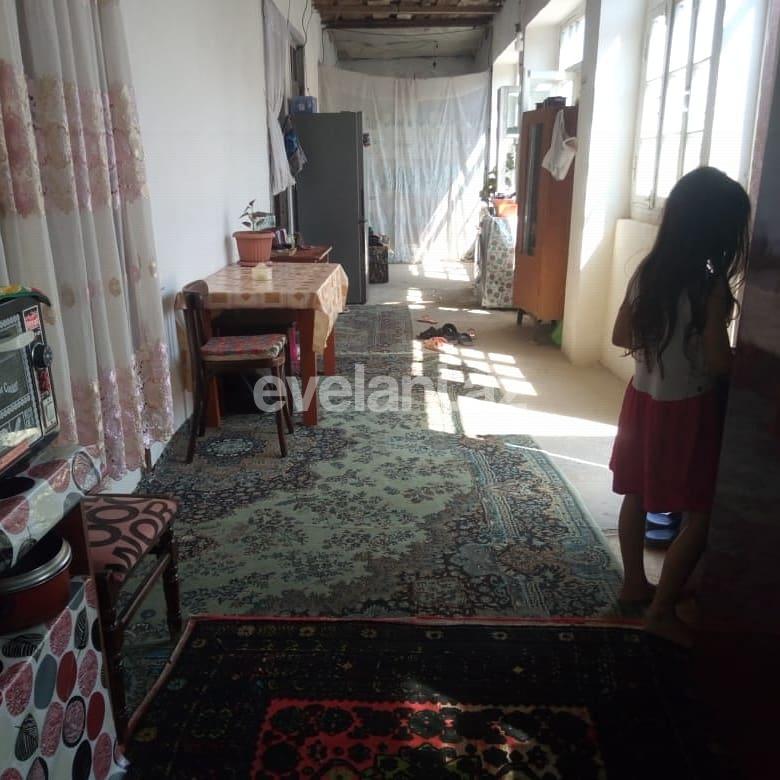 Satılır, həyət evi / bağ, 9 otaqlı, 400 m², Binə q.