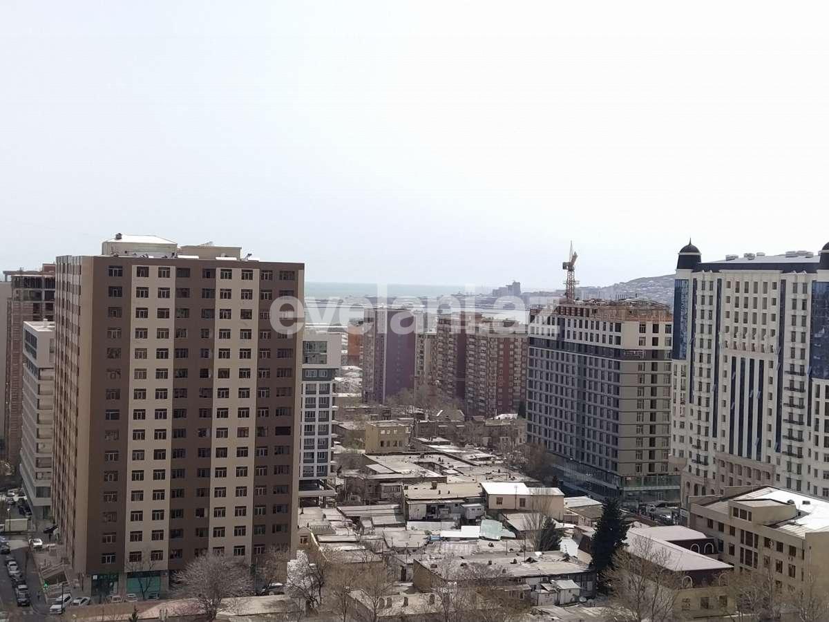 Продаётся, новостройка, 3-комнаты, 140 m², 28 мая m.