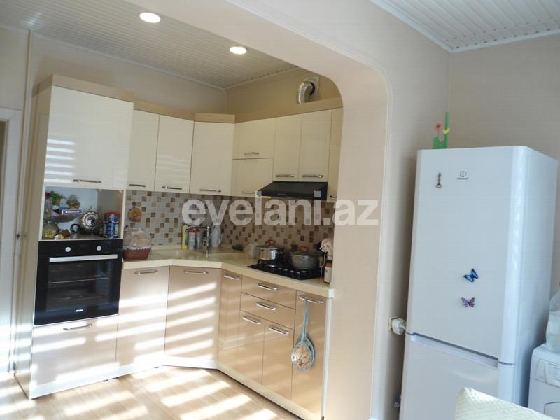 Satılır, köhnə tikili, 4 otaqlı, 115 m², İnşaatçılar m.