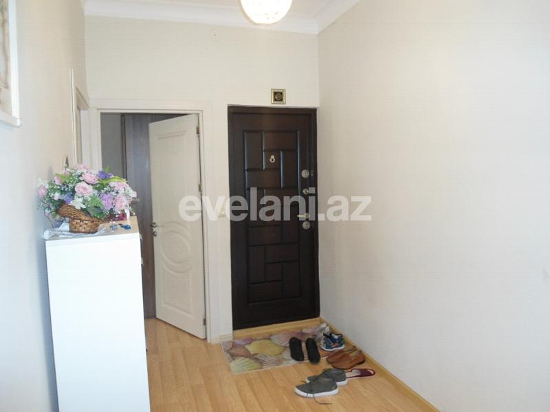 Satılır, köhnə tikili, 4 otaqlı, 115 m², İnşaatçılar m.