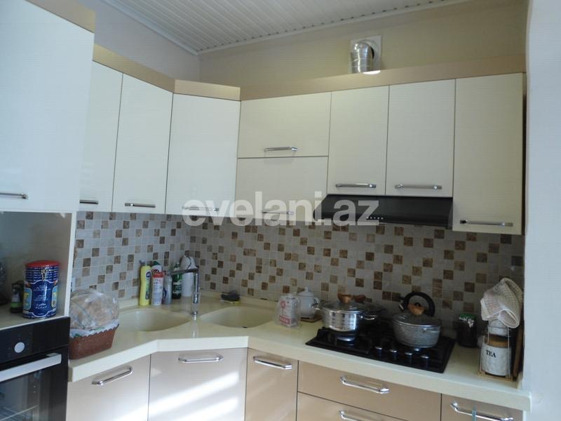 Satılır, köhnə tikili, 4 otaqlı, 115 m², İnşaatçılar m.