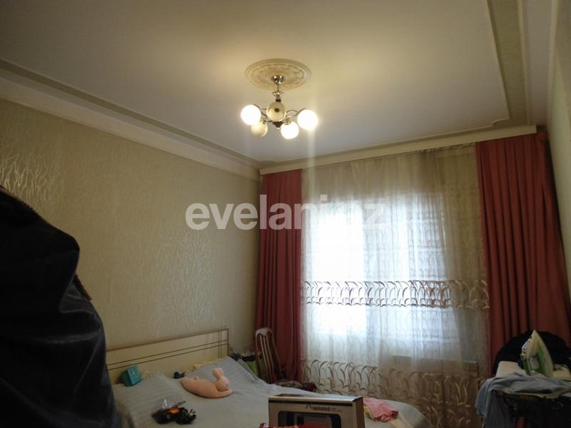 Satılır, köhnə tikili, 4 otaqlı, 115 m², İnşaatçılar m.