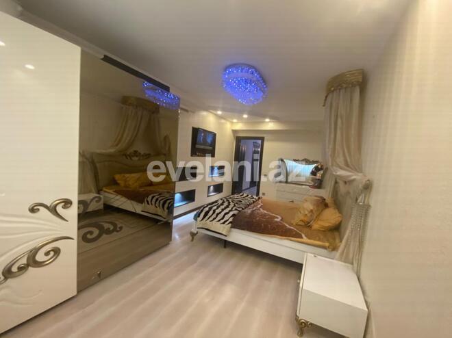 Sale, new building, 2 room, 82 m², Bakikhanov d.