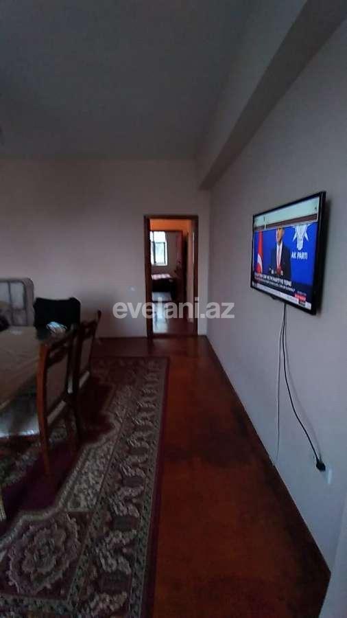 Kirayə verilir, köhnə tikili, 2 otaqlı, 70 m², İnşaatçılar m.