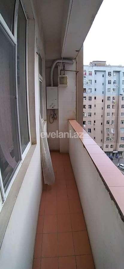 Kirayə verilir, köhnə tikili, 2 otaqlı, 70 m², İnşaatçılar m.