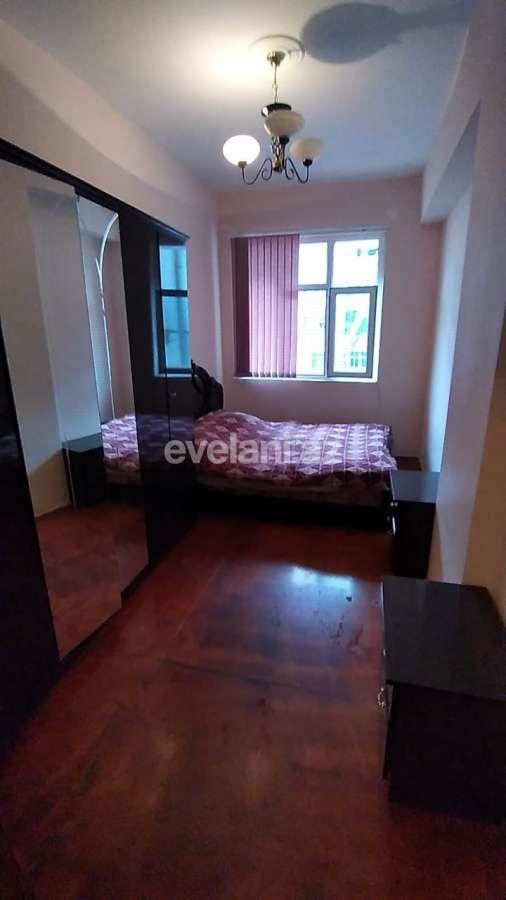 Kirayə verilir, köhnə tikili, 2 otaqlı, 70 m², İnşaatçılar m.