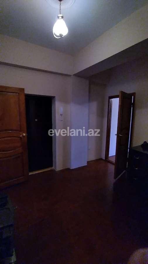 Kirayə verilir, köhnə tikili, 2 otaqlı, 70 m², İnşaatçılar m.
