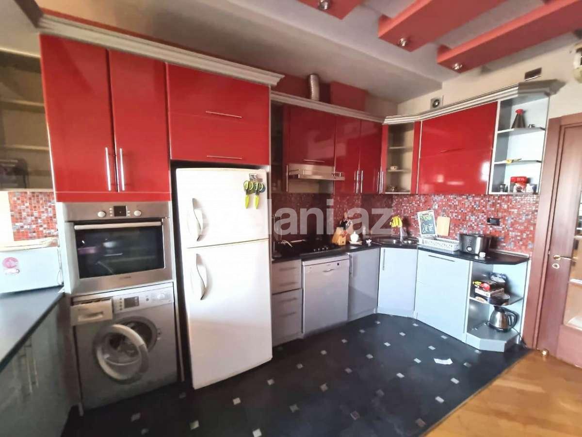 Satılır, yeni tikili, 4 otaqlı, 200 m², Nizami m.
