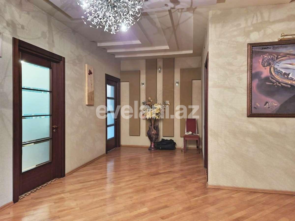 Satılır, yeni tikili, 4 otaqlı, 200 m², Nizami m.