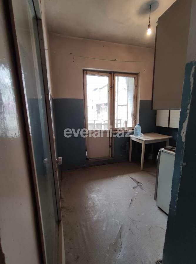Sale, old building, 4 room, 110 m², Yeni Yasamal d.