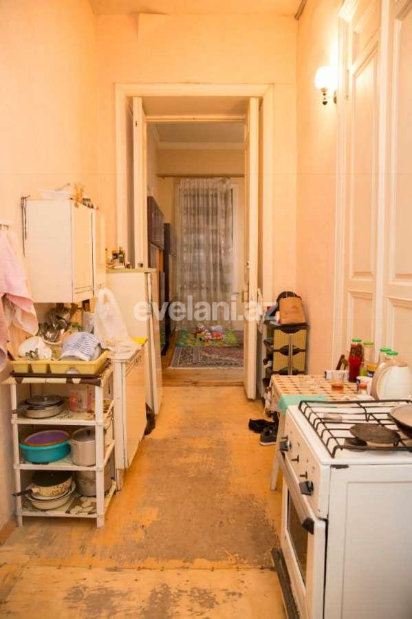 Sale, old building, 3 room, 118 m², Sahil m.