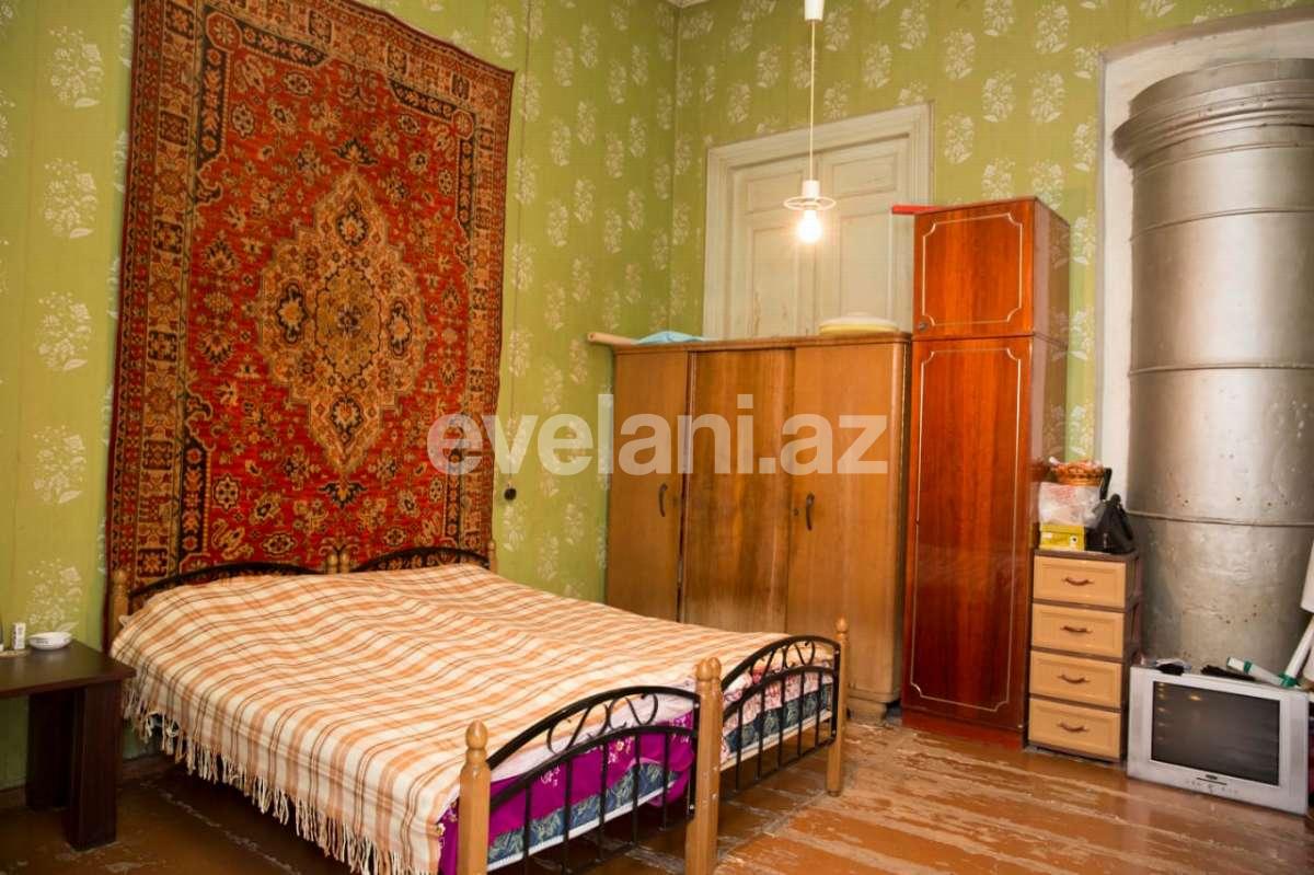 Sale, old building, 3 room, 118 m², Sahil m.