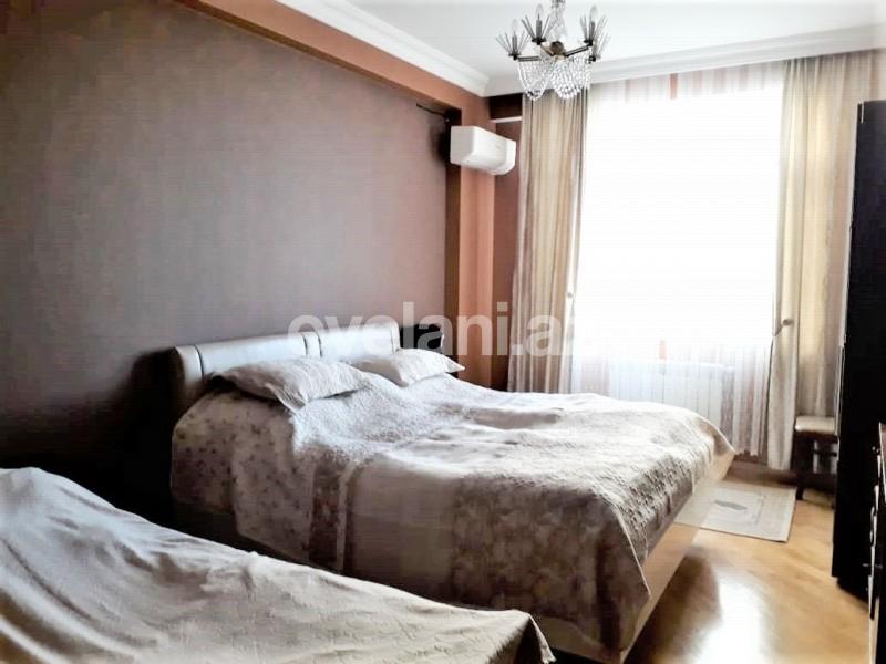 Satılır, yeni tikili, 2 otaqlı, 85 m², İnşaatçılar m.