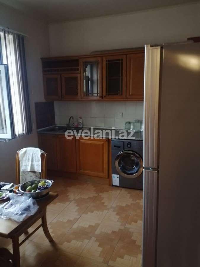 Satılır, həyət evi / bağ, 9 otaqlı, 360 m², Badamdar q.