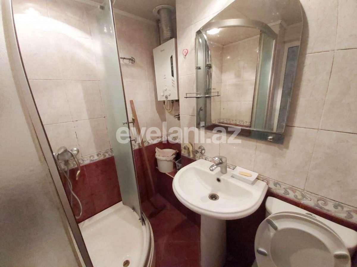 Rent, old building, 2 room, 50 m², Elmlar Akademiyası m.