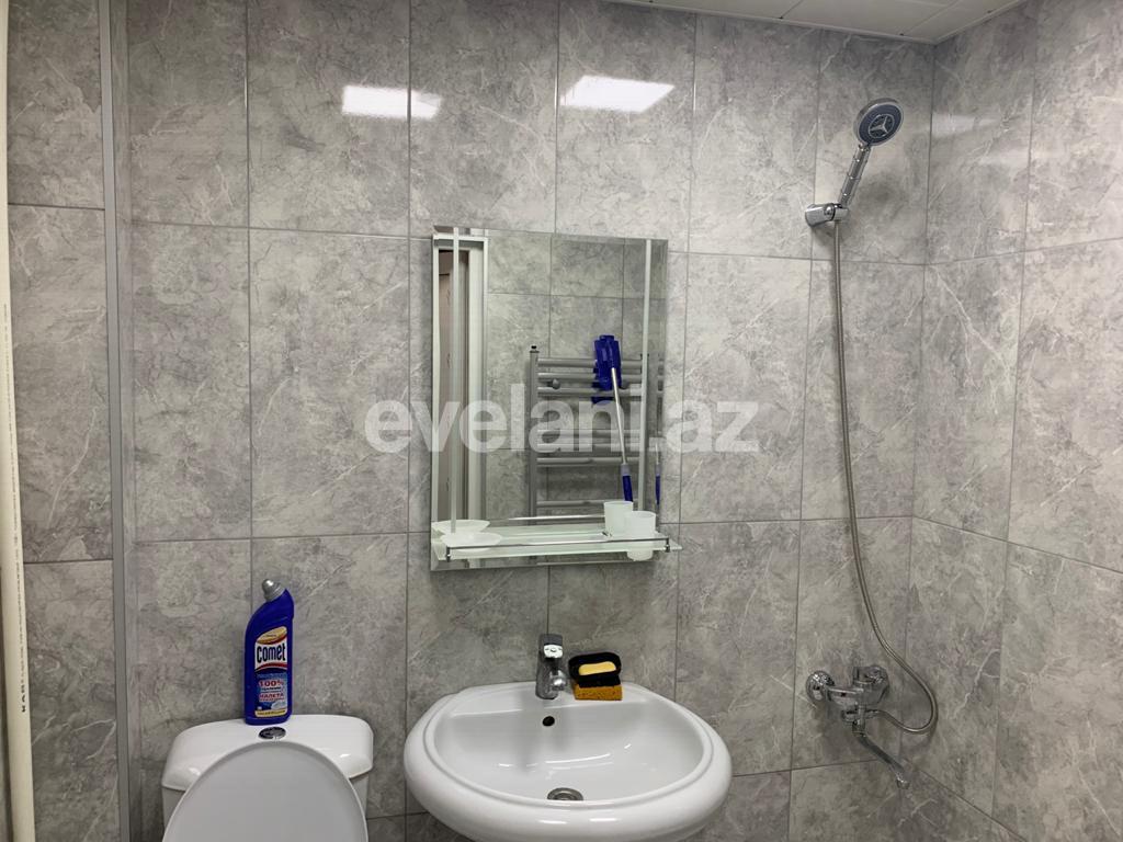 Rent, old building, 2 room, 48 m², Inshaatchilar m.