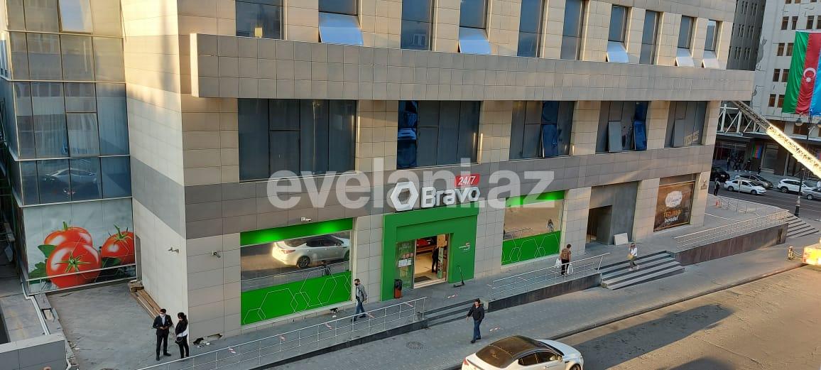 Satılır, yeni tikili, 3 otaqlı, 140 m², Nizami m.