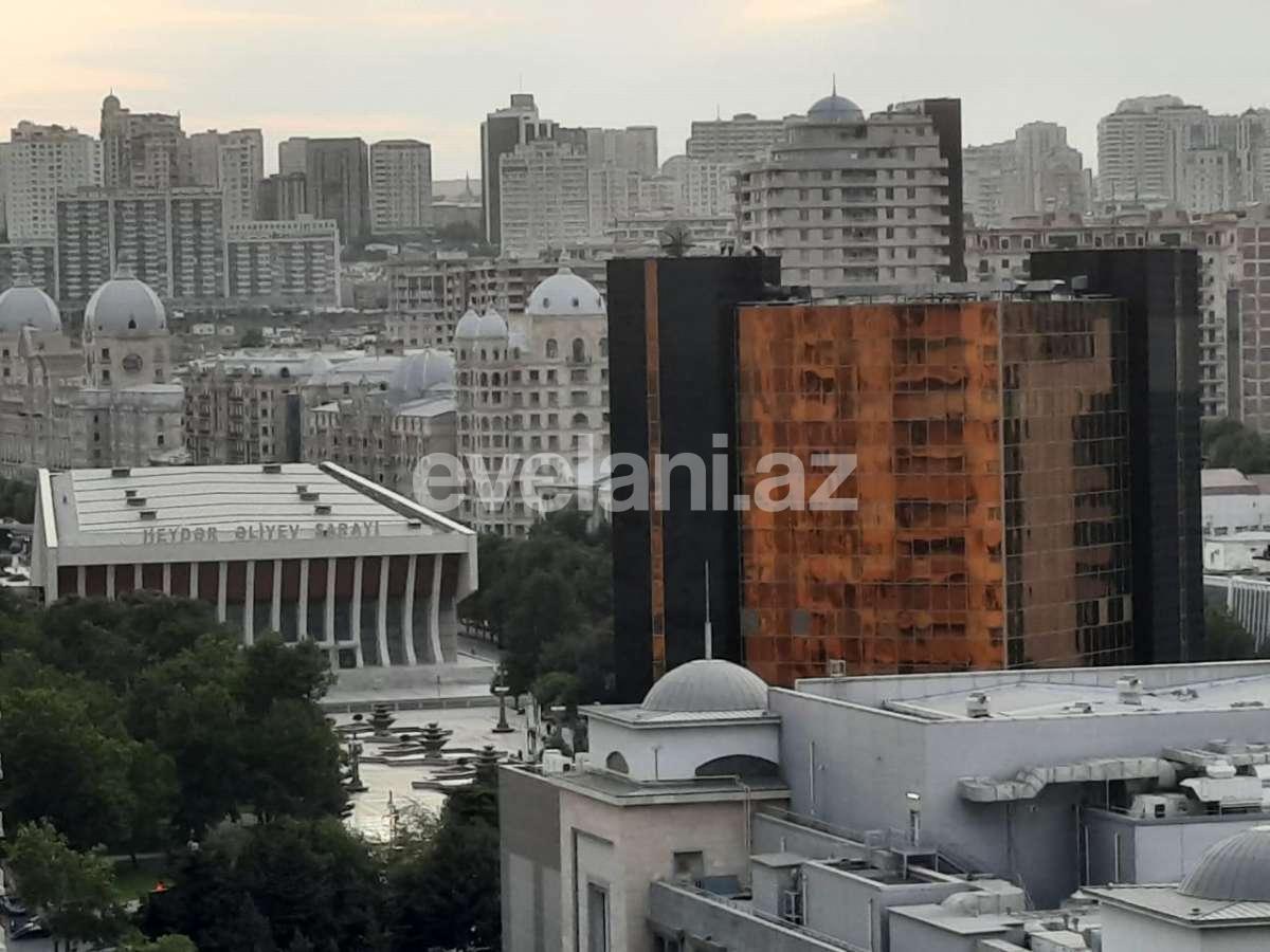 Kirayə verilir, yeni tikili, 2 otaqlı, 70 m², 28 may m.