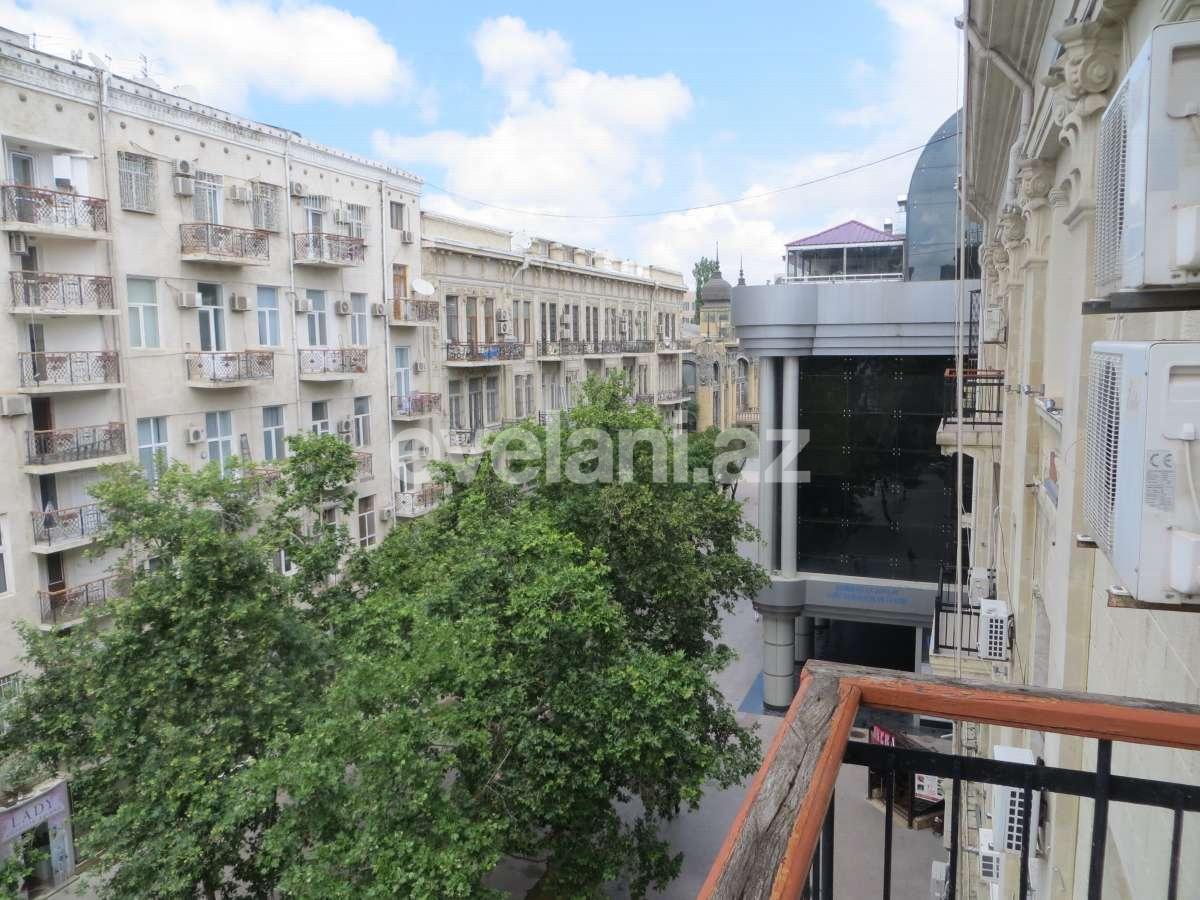 Satılır, köhnə tikili, 3 otaqlı, 120 m², Sahil m.