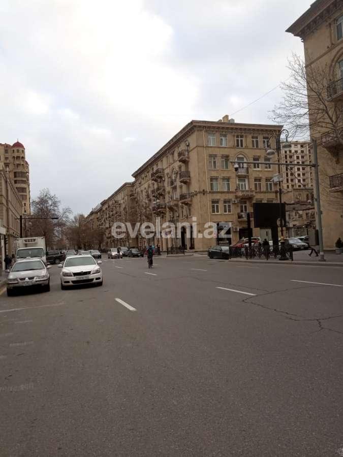 Satılır, köhnə tikili, 4 otaqlı, 137 m², Nizami m.