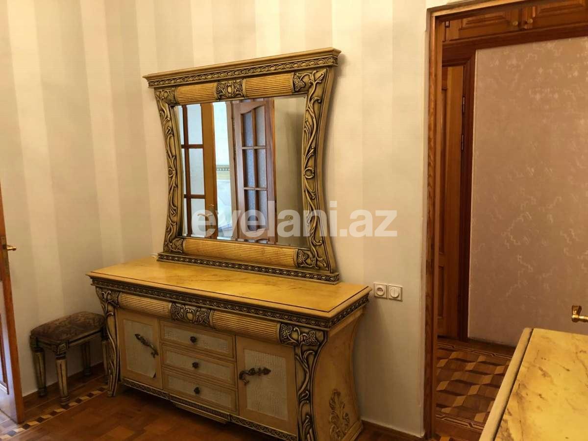 Satılır, köhnə tikili, 4 otaqlı, 137 m², Nizami m.