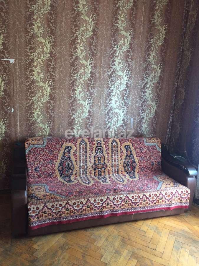 Rent, old building, 2 room, 60 m², Elmlar Akademiyası m.