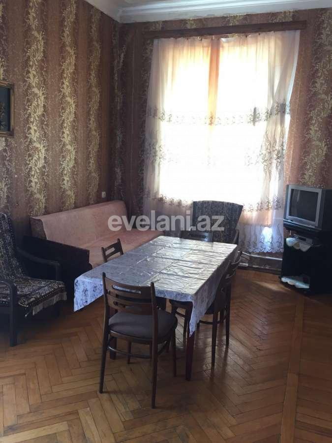 Rent, old building, 2 room, 60 m², Elmlar Akademiyası m.