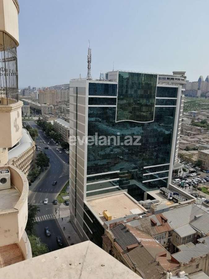 Satılır, yeni tikili, 3 otaqlı, 135 m², Nizami m.