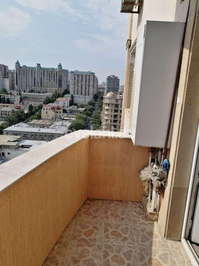 Satılır, yeni tikili, 3 otaqlı, 135 m², Nizami m.