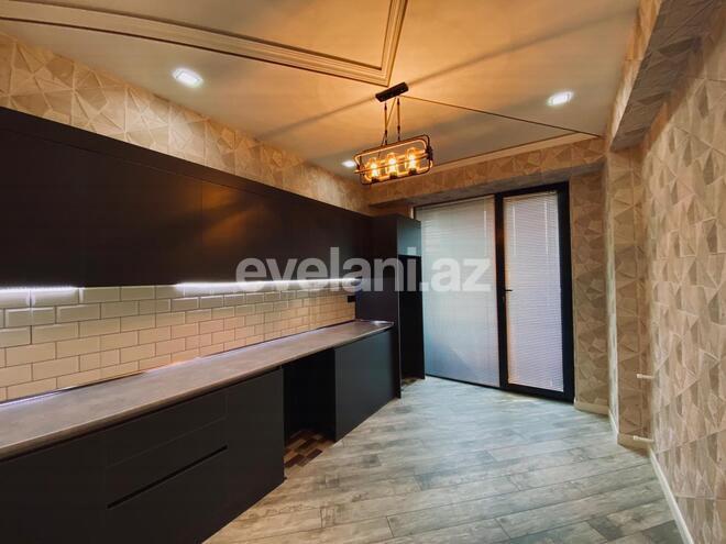 Satılır, yeni tikili, 3 otaqlı, 100 m², Bakıxanov q.