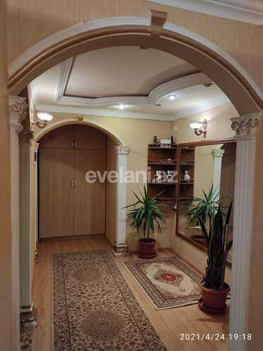 Satılır, köhnə tikili, 5 otaqlı, 125 m², Həzi Aslanov m.