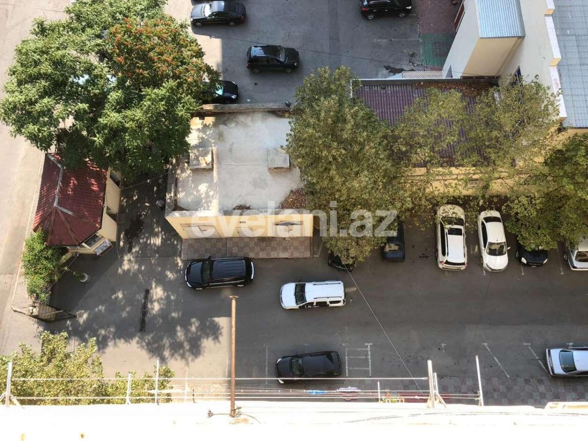 Satılır, yeni tikili, 4 otaqlı, 238 m², 8-ci mikrorayon q.